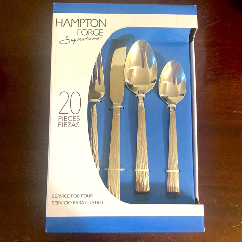 Hampton Forge Signature 20 pc silverware set. Service for 4. New, never opened.